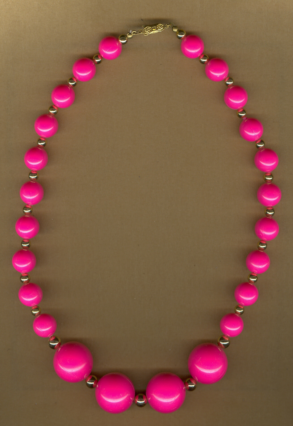 COLLAR PLASTICO