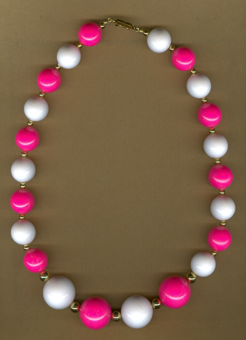 COLLAR PLASTICO